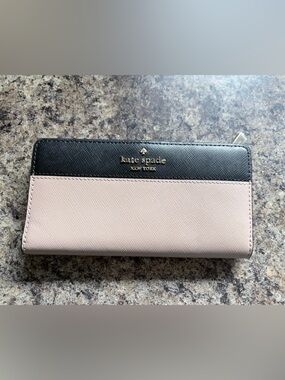 kate spade two-tone black and blush saffiano wallet